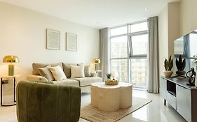 Elegant City Centre Apartment 2 Bedroom With Free Parking